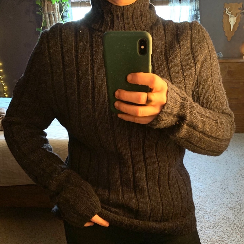 Vintage A&F Lambswool Turtleneck Sweater - Picture 3 of 6